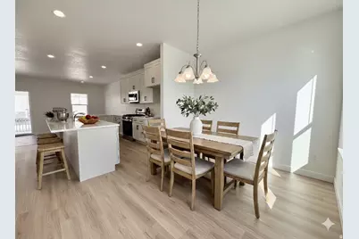 1650 N Main St, Layton, UT 84041 - Photo 8