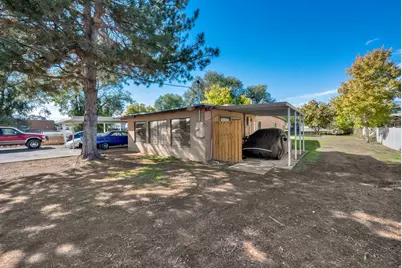 51 N Hale St, Grantsville, UT 84029 - Photo 2