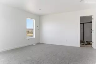 1131 E Blackfeet Dr, Eagle Mountain, UT 84005 - Photo 10