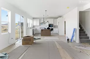 1131 E Blackfeet Dr, Eagle Mountain, UT 84005 - Photo 2