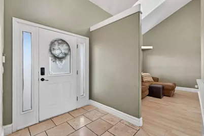 42 E 400 N, Santaquin, UT 84655 - Photo 2