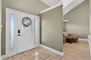 42 E 400 N, Santaquin, UT 84655 - Photo 2