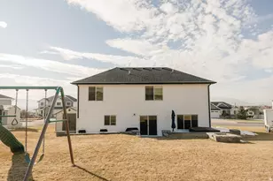 104 S 1250 E, Smithfield, UT 84335 - Photo 32