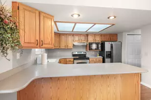 147 N 200 E, Orem, UT 84057 - Photo 6