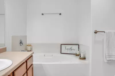 929 N Farmington Xing, Farmington, UT 84025 - Photo 18