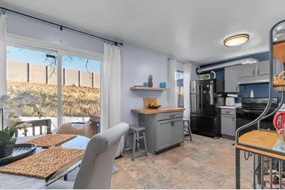 1294 Glengyle Ct, Murray, UT 84123 - Photo 8