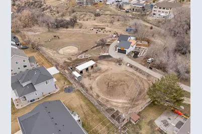 711 E 400 N, Springville, UT 84663 - Photo 38
