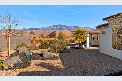 1792 S Roy Ct, Washington, UT 84780 - Photo 16