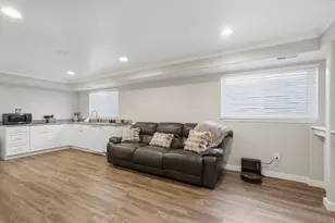 2611 W 1675 N, Clinton, UT 84015 - Photo 20