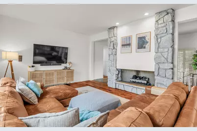 2591 E Creek Rd, Sandy, UT 84093 - Photo 6