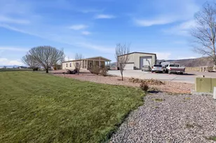 323 W 400 N, Central Valley, UT 84754 - Photo 2