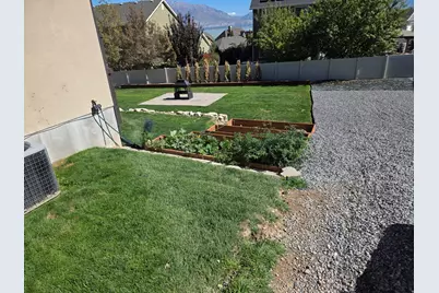 2692 S Stillwater Dr, Saratoga Springs, UT 84045 - Photo 42