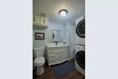 563 N 200 W, Bountiful, UT 84010 - Photo 14