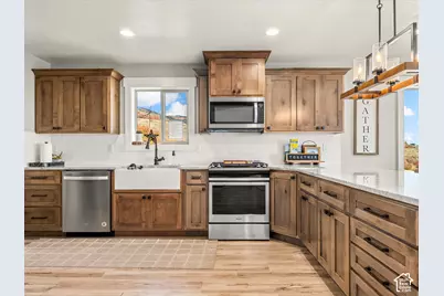 660 N Cambry Dr, Garden City, UT 84028 - Photo 12