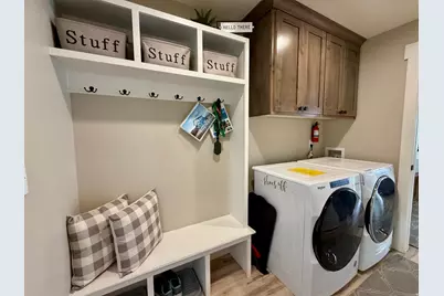 660 N Cambry Dr, Garden City, UT 84028 - Photo 36