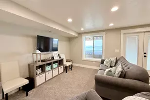 660 N Cambry Dr, Garden City, UT 84028 - Photo 40