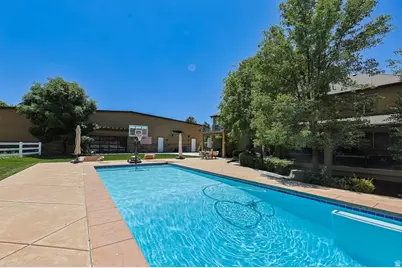 5885 S Tolcate Ln, Holladay, UT 84121 - Photo 2