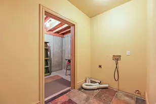 5885 S Tolcate Ln, Holladay, UT 84121 - Photo 66