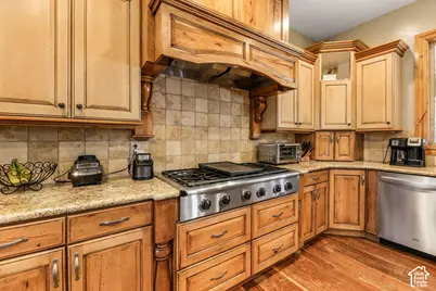 5885 S Tolcate Ln, Holladay, UT 84121 - Photo 12