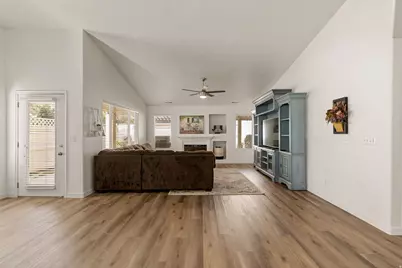 1825 W Mathis Park Pl #18, Saint George, UT 84770 - Photo 8