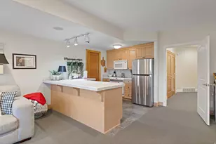 8266 S Crk Holw Cv, Cottonwood Heights, UT 84093 - Photo 52