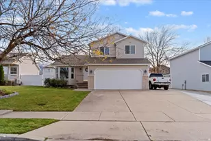 685 S Pheasant View Dr, Layton, UT 84041 - Photo 2
