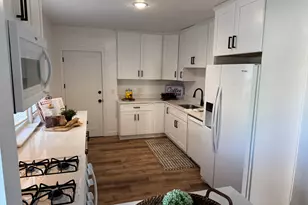 220 E Greenwood Ave, Midvale, UT 84047 - Photo 1