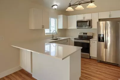 2979 W 4275 S, Roy, UT 84067 - Photo 8