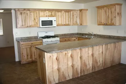 461 E 1080 S, Roosevelt, UT 84066 - Photo 6