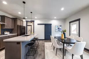 594 E Spruce Glen Rd, Murray, UT 84107 - Photo 4