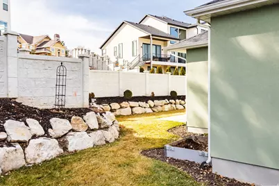 594 E Spruce Glen Rd, Murray, UT 84107 - Photo 58