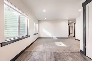 594 E Spruce Glen Rd, Murray, UT 84107 - Photo 38