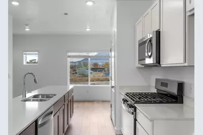 302 E 1275 N #109, Harrisville, UT 84404 - Photo 8