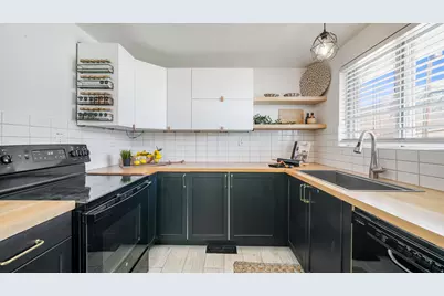 169 S Woodland Dr E, Orem, UT 84097 - Photo 8