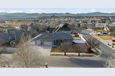 10938 S Lucas Ln W, South Jordan, UT 84095 - Photo 4