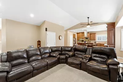 10938 S Lucas Ln W, South Jordan, UT 84095 - Photo 8
