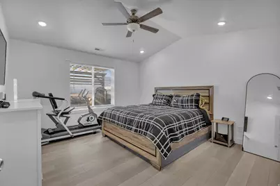 340 S Amber Dr, Grantsville, UT 84029 - Photo 8