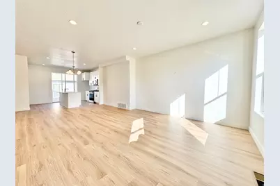 1650 N Main St, Layton, UT 84041 - Photo 12