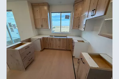 271 W 730 N, Smithfield, UT 84335 - Photo 6