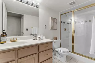 6993 S 1620 E, Cottonwood Heights, UT 84121 - Photo 30