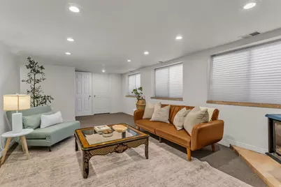 6993 S 1620 E, Cottonwood Heights, UT 84121 - Photo 26