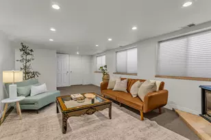 6993 S 1620 E, Cottonwood Heights, UT 84121 - Photo 26