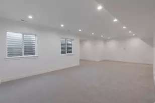 581 W Summerhill Ln N, Centerville, UT 84014 - Photo 22