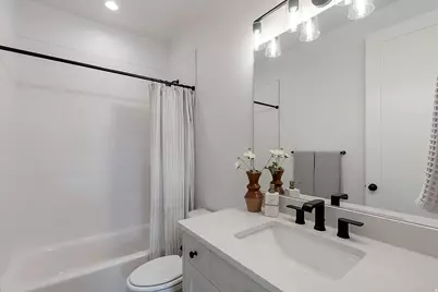 581 W Summerhill Ln N, Centerville, UT 84014 - Photo 18