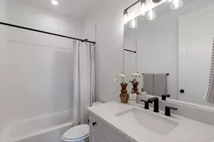 581 W Summerhill Ln N, Centerville, UT 84014 - Photo 18