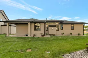 581 W Summerhill Ln N, Centerville, UT 84014 - Photo 30