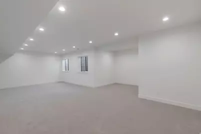 581 W Summerhill Ln N, Centerville, UT 84014 - Photo 24