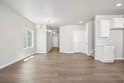 8853 S Smoky Hollow Rd, West Jordan, UT 84081 - Photo 12
