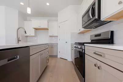 953 N 4020 W #464, Lehi, UT 84048 - Photo 10