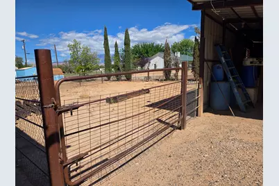 25 E 200 N, La Verkin, UT 84745 - Photo 16